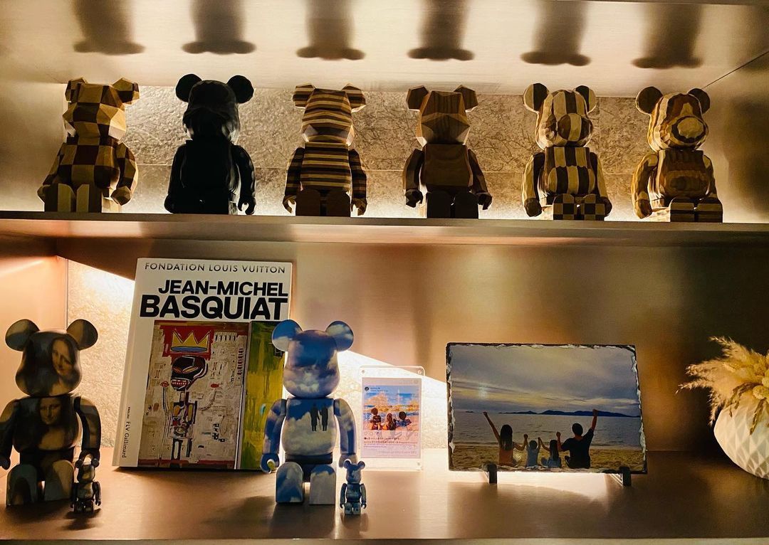 Chou's shelves are lined with rows of Bearbrick figurines (Image: Jay Chou/@jaychou)