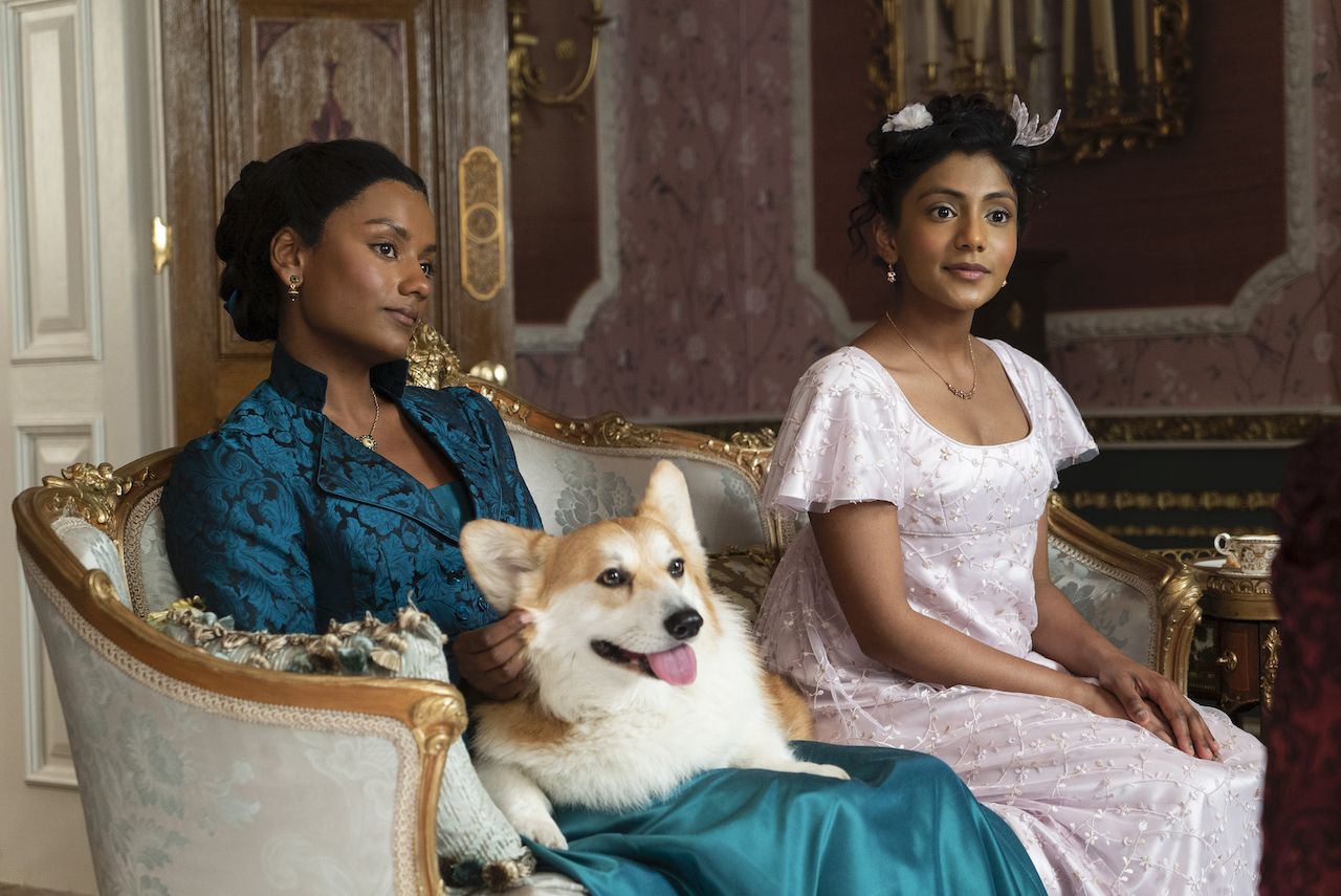 Bridgerton. (L to R) Simone Ashley as Kate Sharma, Charithra Chandran as Edwina Sharma in episode 201 of Bridgerton. Cr. Liam Daniel/Netflix Â© 2022