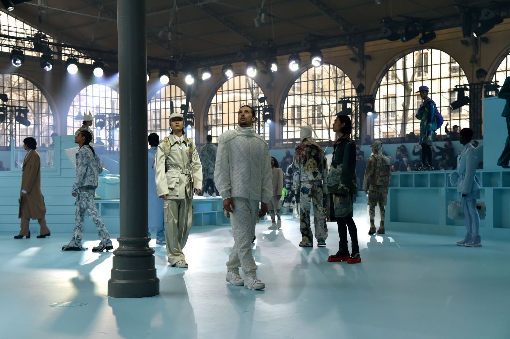 PARIS, FRANCE - JANUARY 20: (EDITORIAL USE ONLY - For Non-Editorial use please seek approval from Fashion House) Models walk the runway during the Louis Vuitton Menswear Fall/Winter 2022-2023 show as part of Paris Fashion Week on January 20, 2022 in Paris, France. (Photo by Dominique Charriau/WireImage)