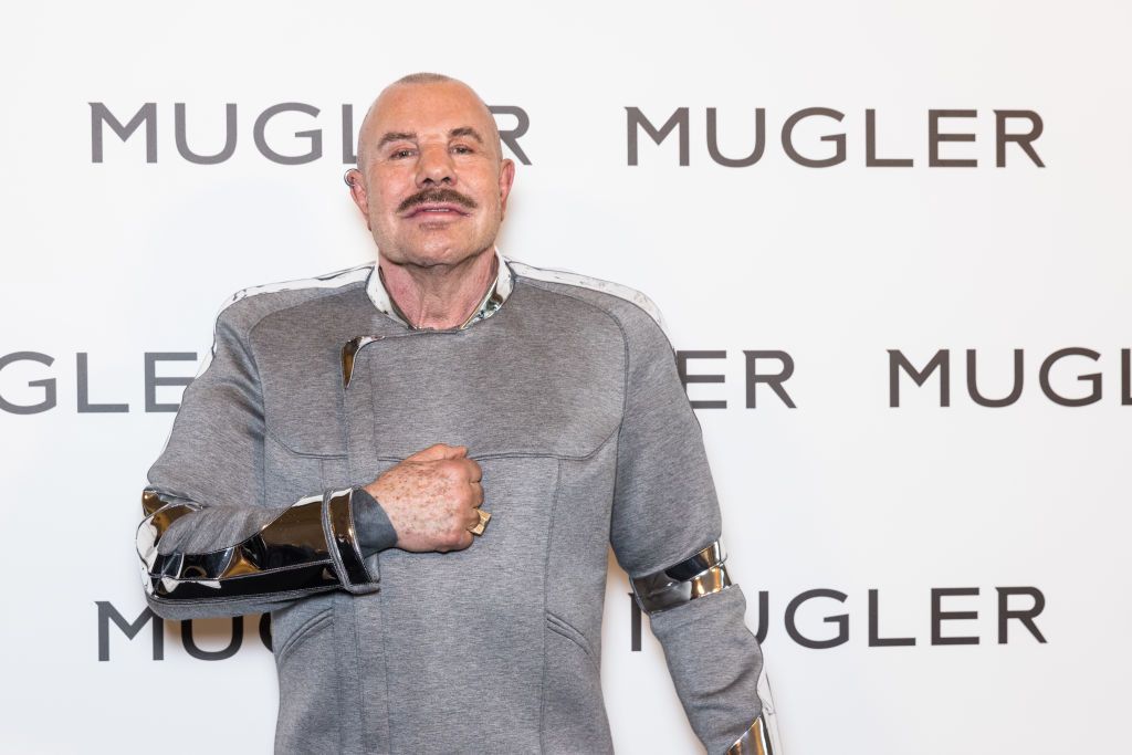 PARIS, FRANCE - SEPTEMBER 28: Designer Manfred Thierry Mugler attends the "Thierry Mugler : Couturissime" Photocall as part of Paris Fashion Week at Musee Des Arts Decoratifs on September 28, 2021 in Paris, France. (Photo by Richard Bord/WireImage )