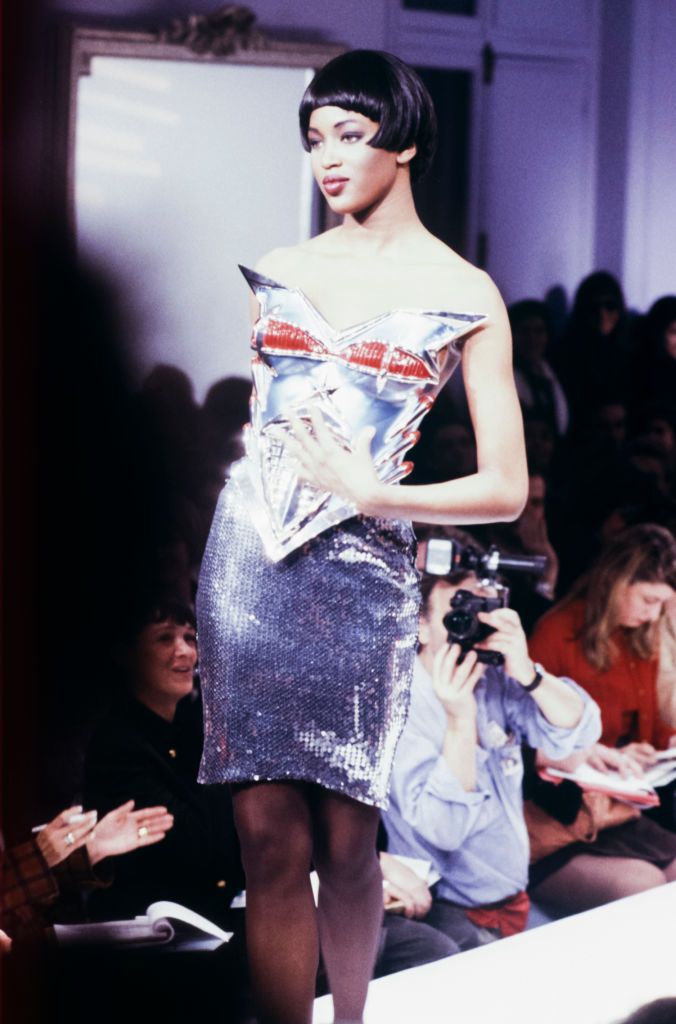 PARIS, FRANCE - MARCH: Naomi Campbell walks the runway at the Thierry Mugler Ready to Wear Fall/Winter 1989-1990 fashion show during the Paris Fashion Week in March, 1989 in Paris, France. (Photo by Victor VIRGILE/Gamma-Rapho via Getty Images)