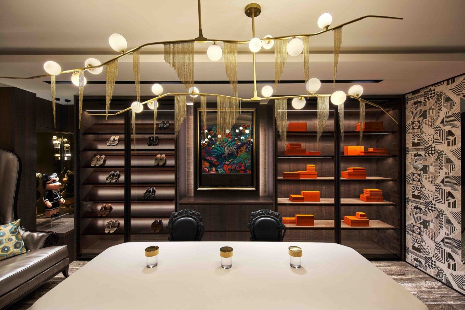 The meeting room is designed as a walk-in wardrobe to serve as a real-life example of the stunning dressing areas that the firm has designed (Photography: Jasper Yu/Jyu Studio)