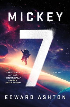 《Mickey 7》屬意《天能》羅伯派汀森