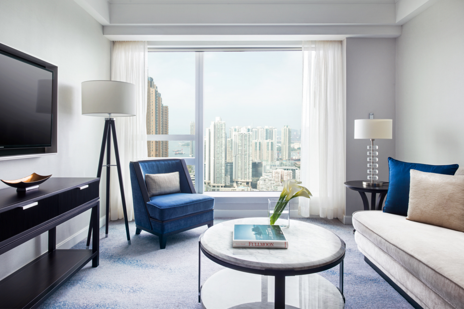 best hong kong staycations valentine's day 2022 - cordis hong kong