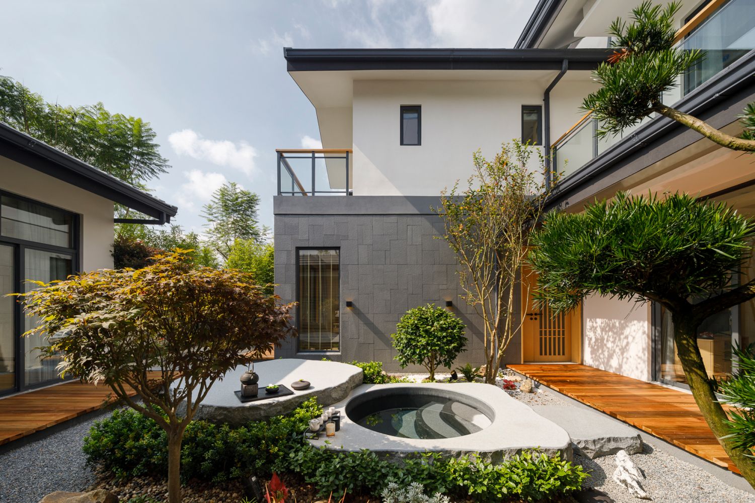 Whiteley, a project marketed by Knight Frank that embraces indoor-outdoor living (Image: Knight Frank)