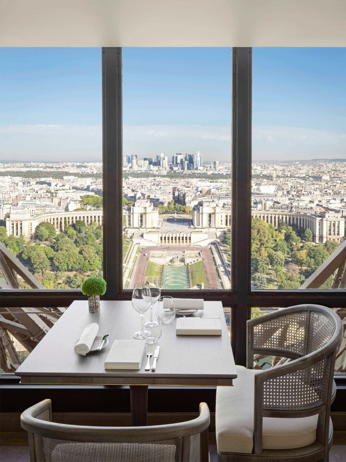 A view of the Parisian skyline from Le Jules Verne