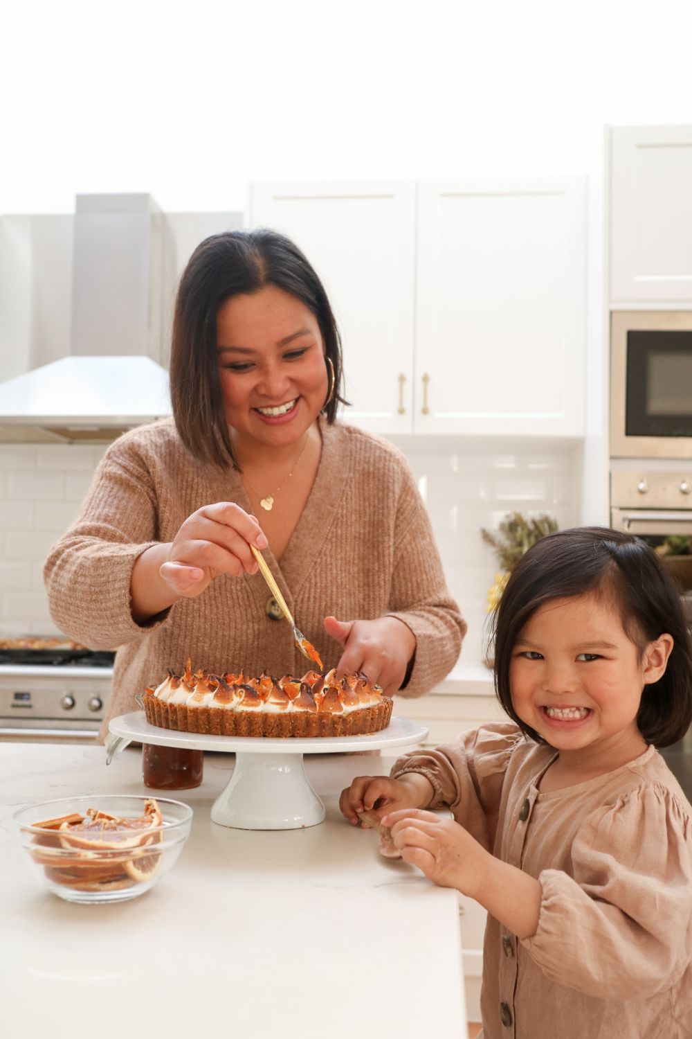 Grace Guinto with her daughter, Stella (Photo: Maysie Lecciones)