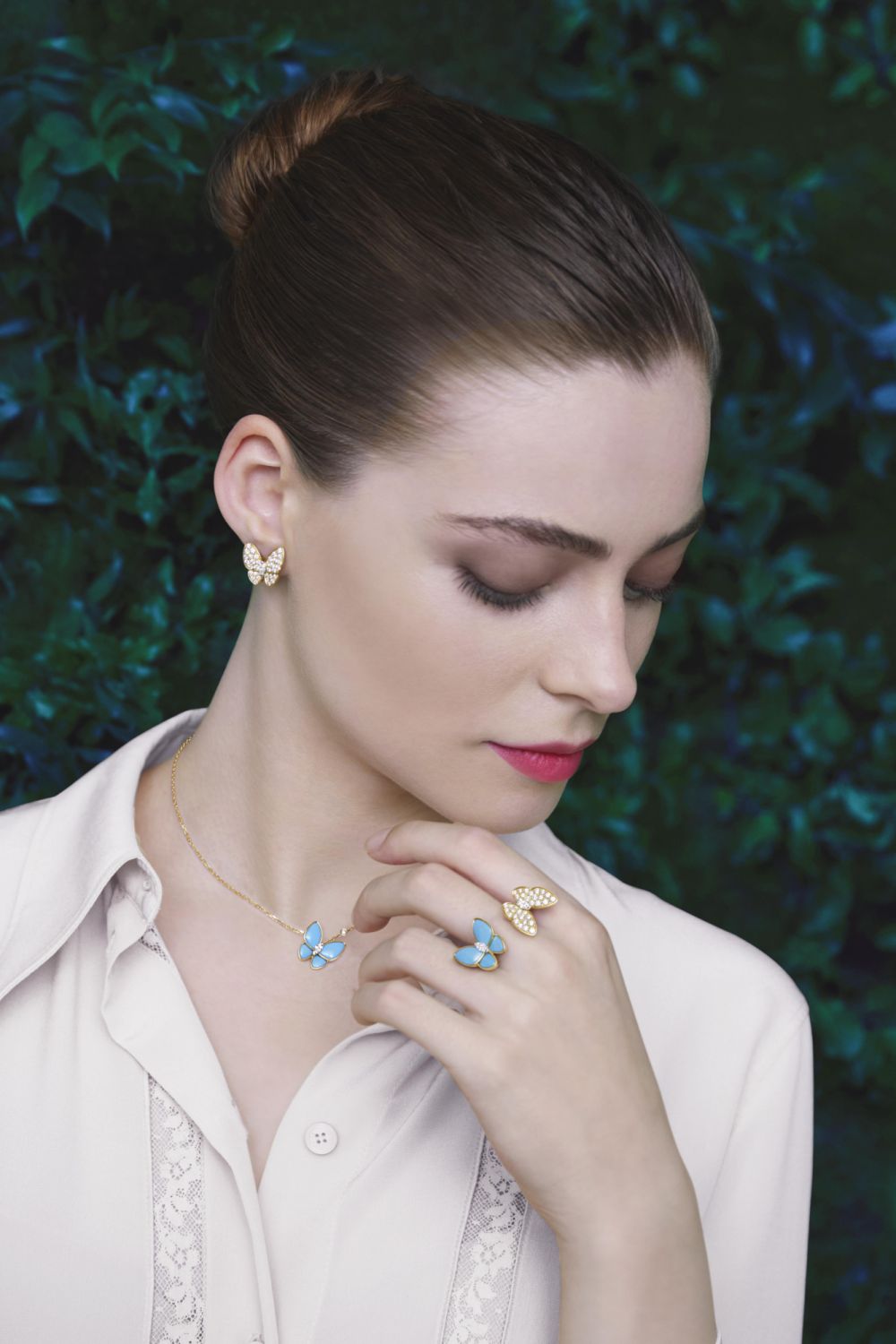 Two Butterfly pendant, (yellow gold, white gold, turquoise, diamonds)Two Butterfly earrings, (yellow gold, white gold, turquoise, diamonds)Two Butterfly Between the Finger Ring, (yellow gold, white gold, turquoise, diamonds)