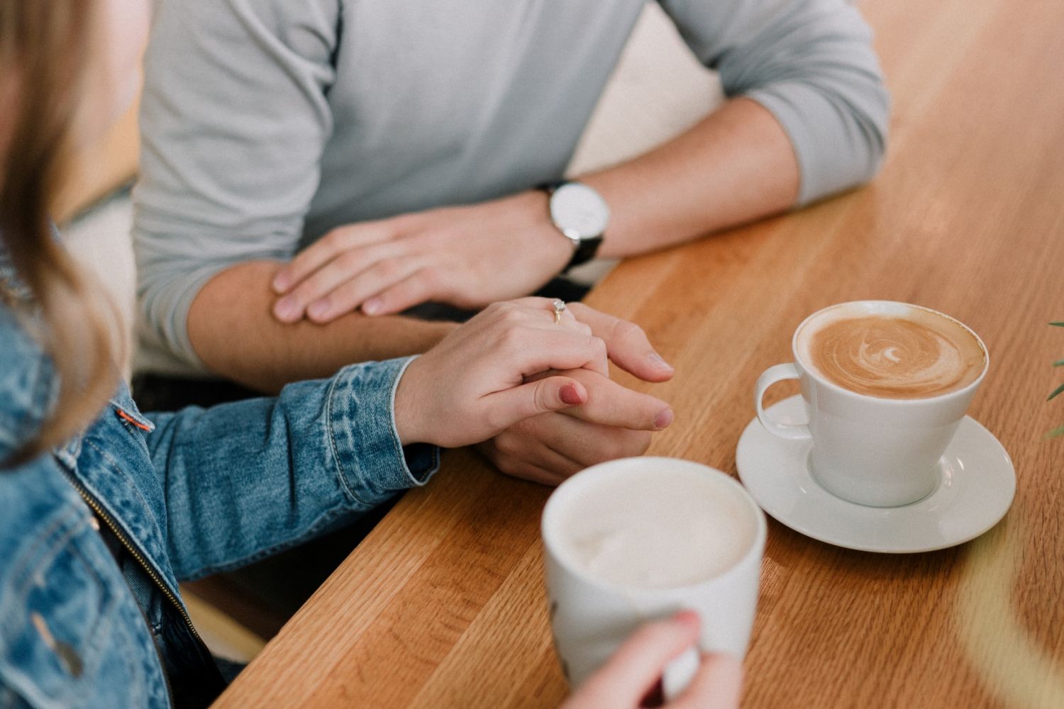 Spice up your relationship with these easy steps (Photo: Priscilla Du Preez/Unsplash)