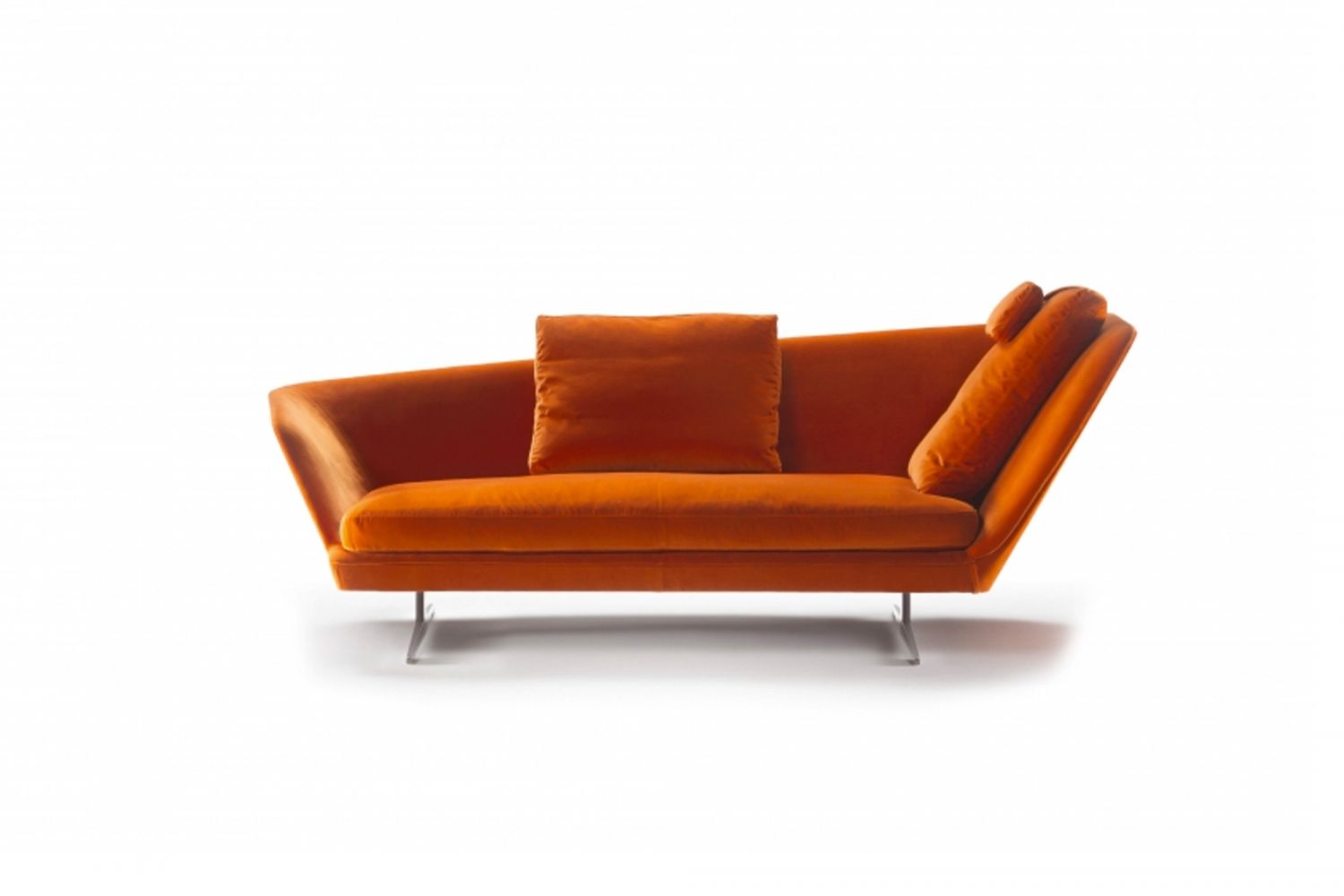 Flexform Zeus day bed by Antonio Citterio, from Flexform Singapore