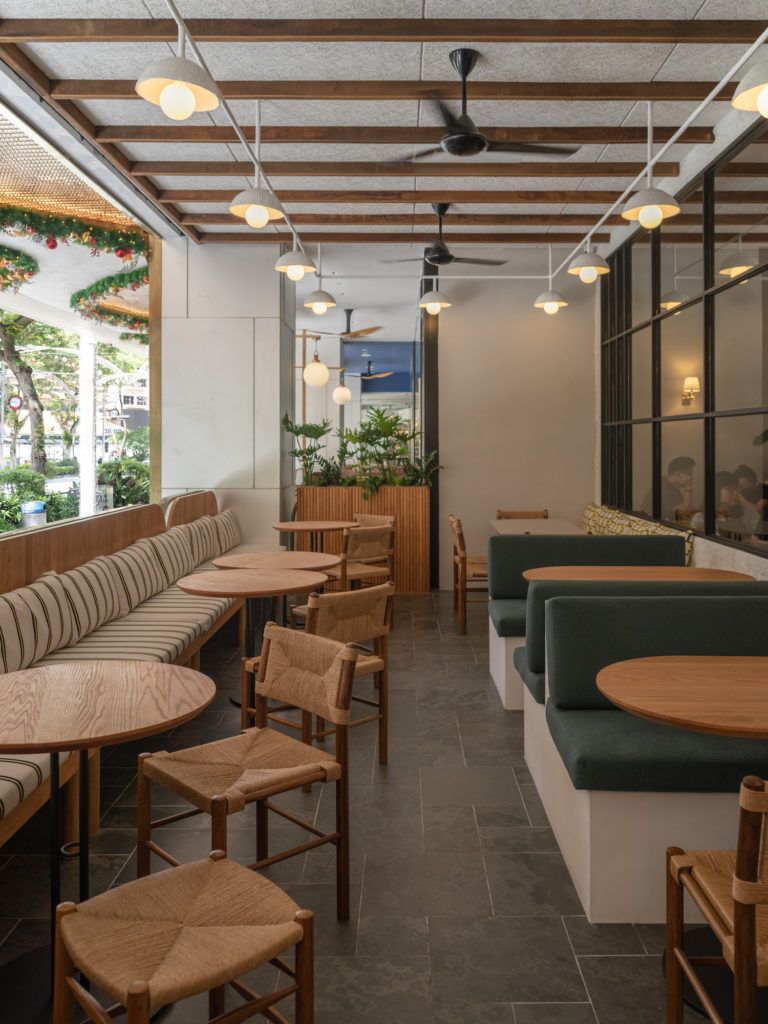 The al-fresco dining area features mixed seating arrangements