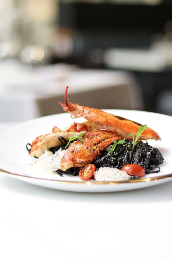 Tagliolini Al Nero Con Astice
