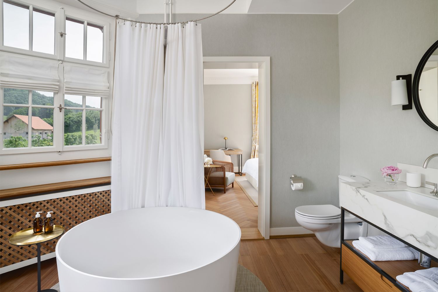 The Laufen Val bathtub encourages one to indulge in a leisurely soak