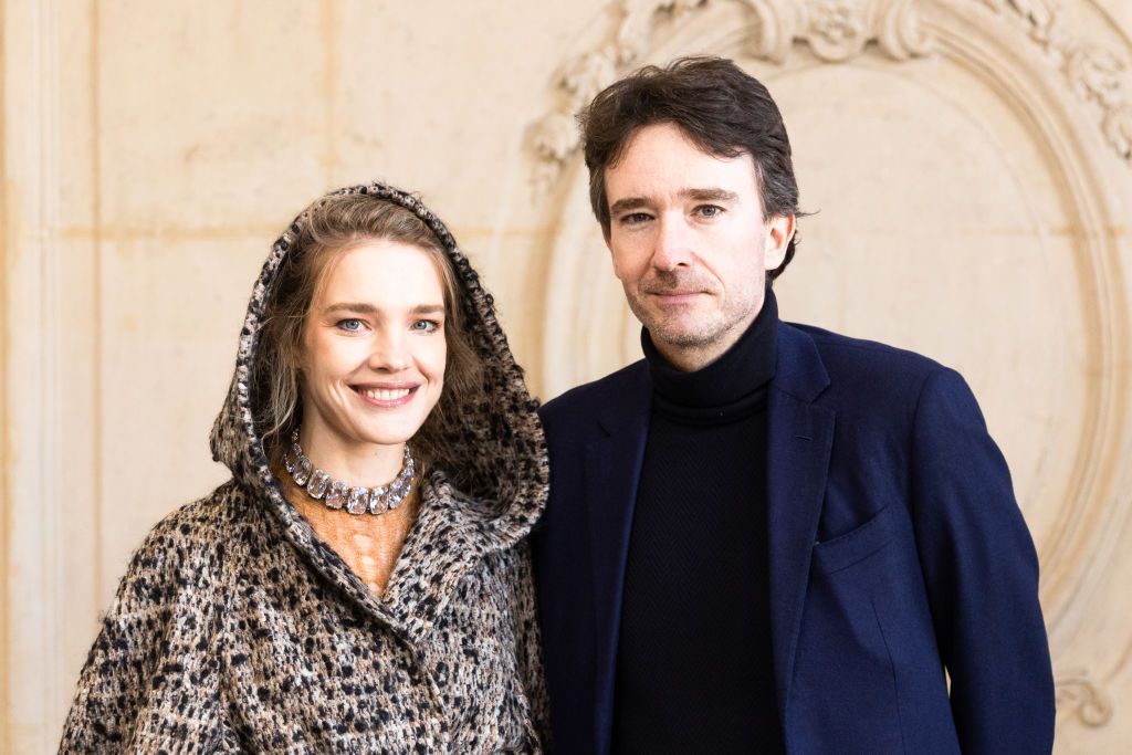 PARIS, FRANCE - JANUARY 24: (EDITORIAL USE ONLY - For Non-Editorial use please seek approval from Fashion House) Natalia Vodianova and Antoine Arnault attend the Dior Haute Couture Spring/Summer 2022 show as part of Paris Fashion Week on January 24, 2022 in Paris, France. (Photo by Victor Boyko/Getty Images)