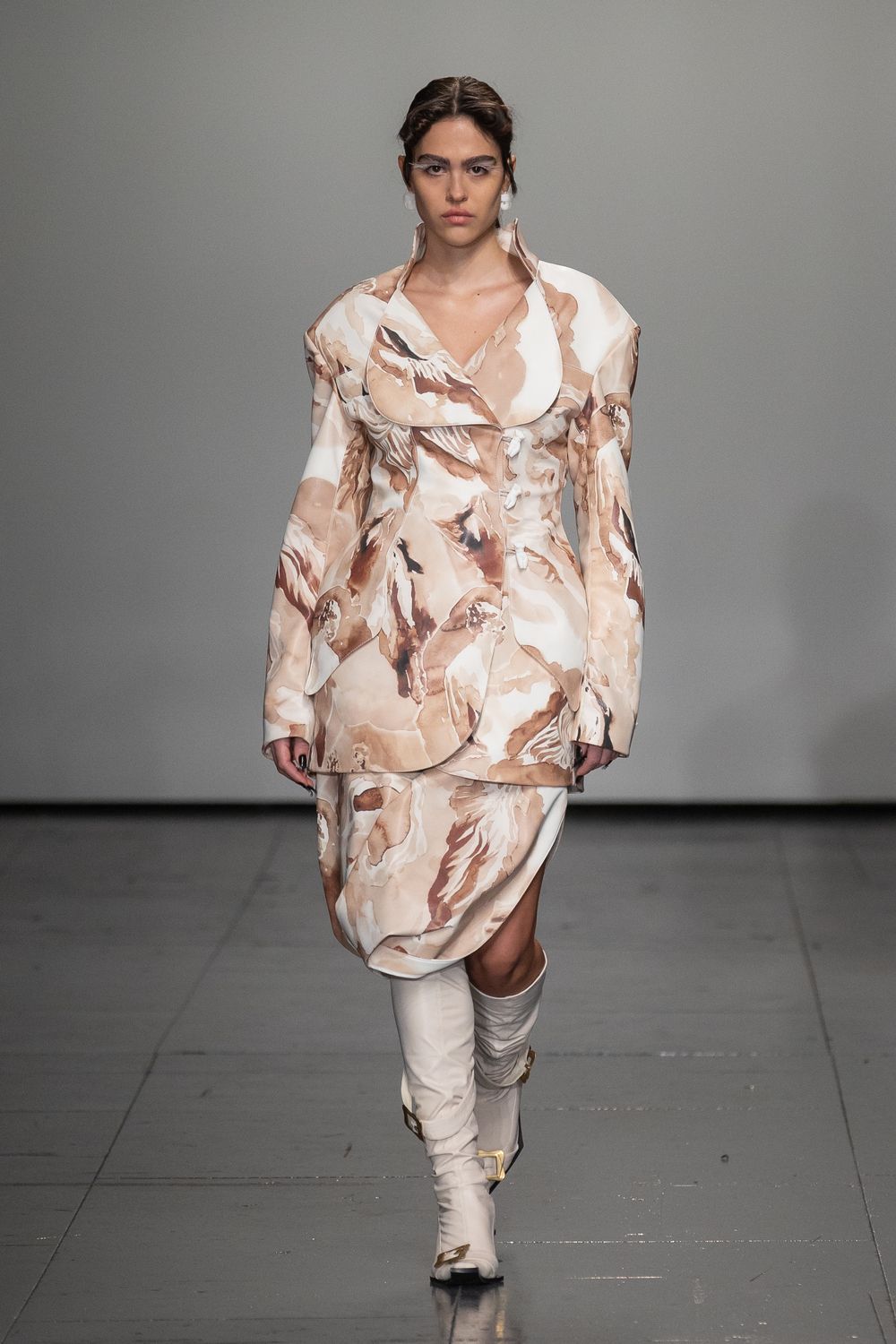 Old Selfridges Hotel, London 20th February 2022. Yuhan Wang presents his collection as part of London Fashion Week SS22. ©Maja Smiejkowska/ Chris Yates Media