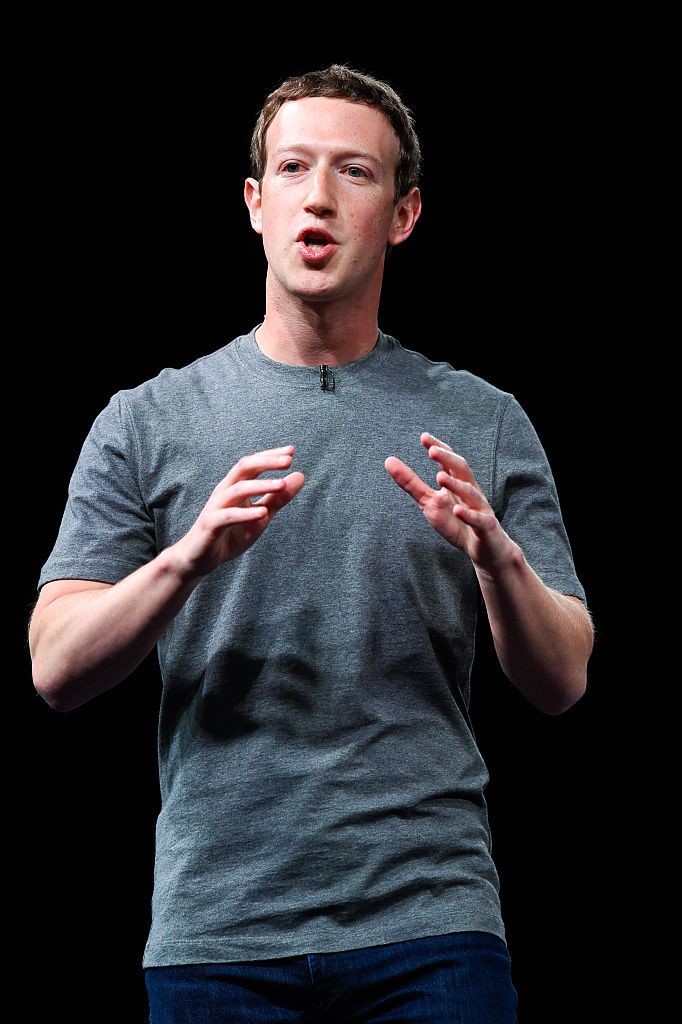 BARCELONA, SPAIN - FEBRUARY 21: Founder and CEO of Facebook Mark Zuckerber gives his speach during the presentation of the new Samsung Galaxy S7 and Samsung Galaxy S7 edge on February 21, 2016 in Barcelona, Spain. The annual Mobile World Congress will start tomorrow and will host some of the world's largst communication companies, with many unveiling their last phones and gadgets. (Photo by David Ramos/Getty Images)