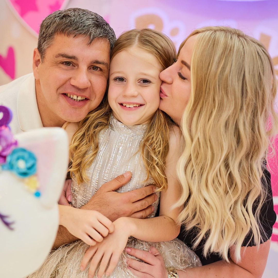 Channel Like Nastya Crosses 100 Million Subscribers And Builds An ...