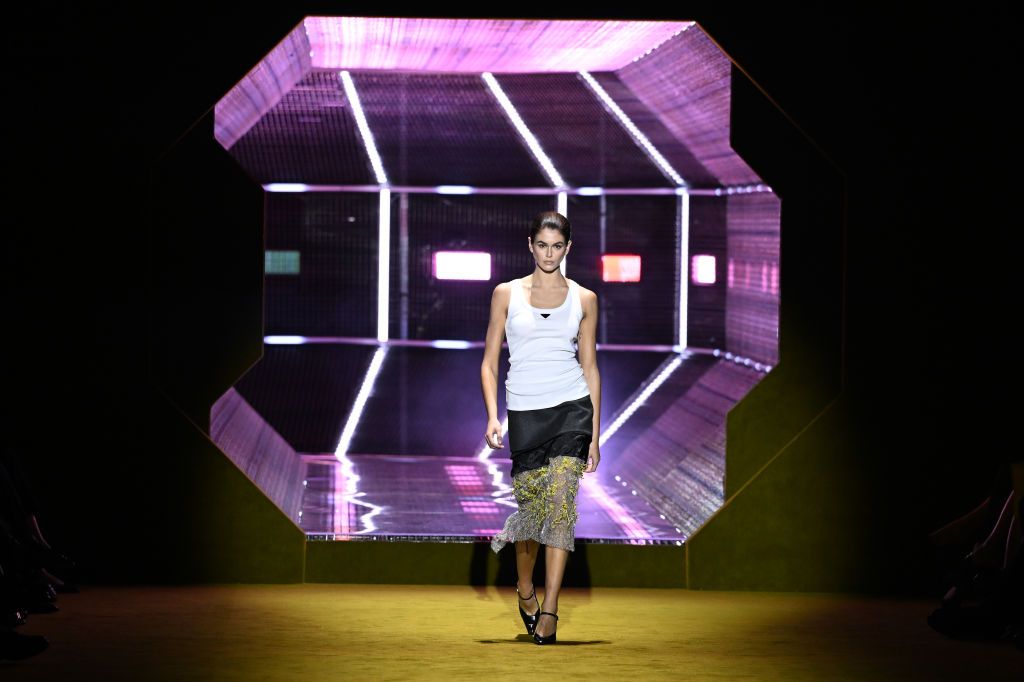 MILAN, ITALY - FEBRUARY 24: Kaia Gerber walks the runway at the Prada fashion show during the Milan Fashion Week Fall/Winter 2022/2023 on February 24, 2022 in Milan, Italy. (Photo by Daniele Venturelli/WireImage)
