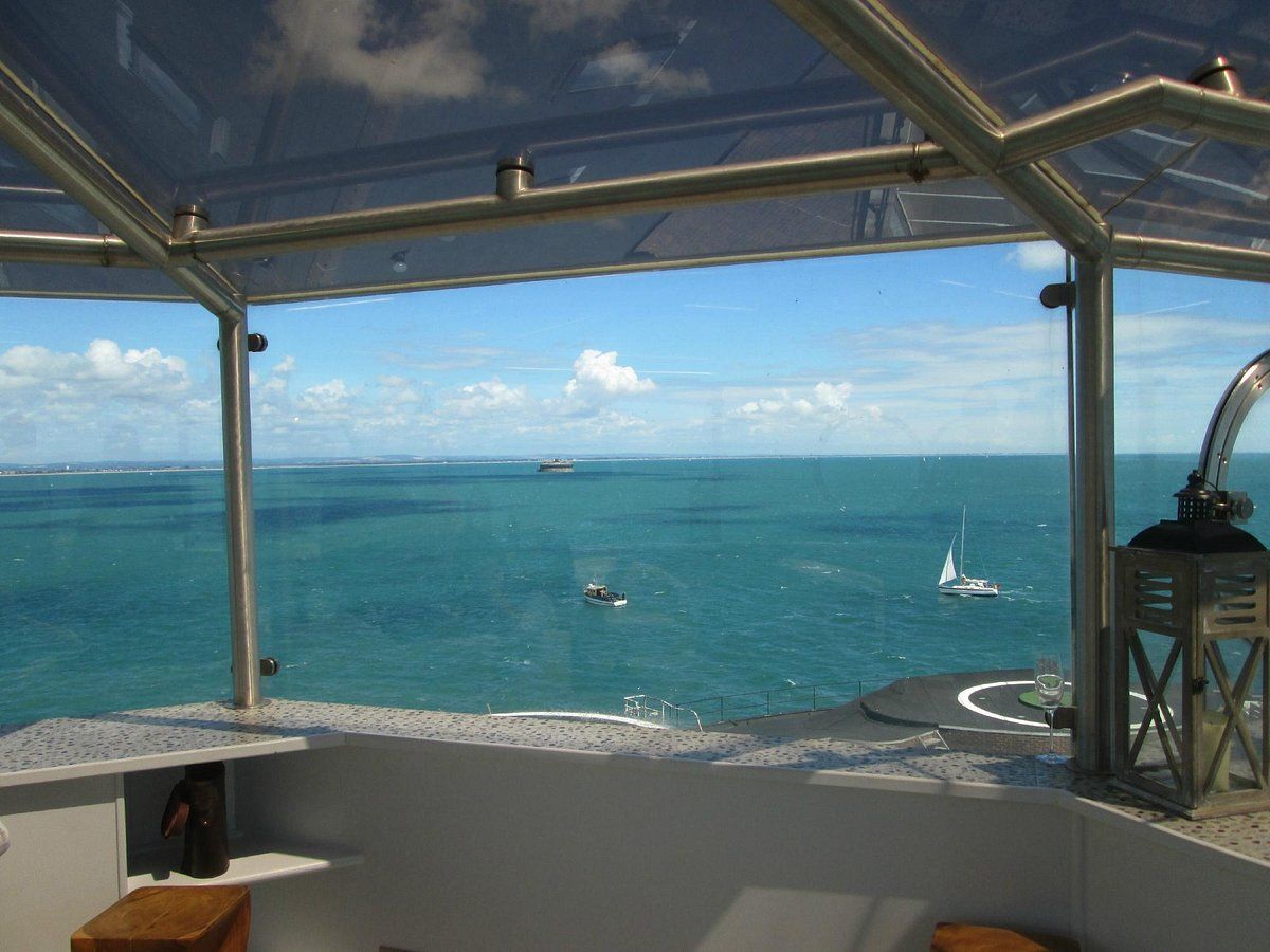 No Man's Fort Hotel in Hampshire, England (Photo: TripAdvisor)