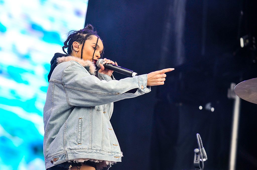 NEW YORK, NY - OCTOBER 01: Zoe Kravitz of Lolawolf performs duringThe Meadows Music & Arts Festival 2016 at Citi Field on October 1, 2016 in New York City. (Photo by Kris Connor/Getty Images)
