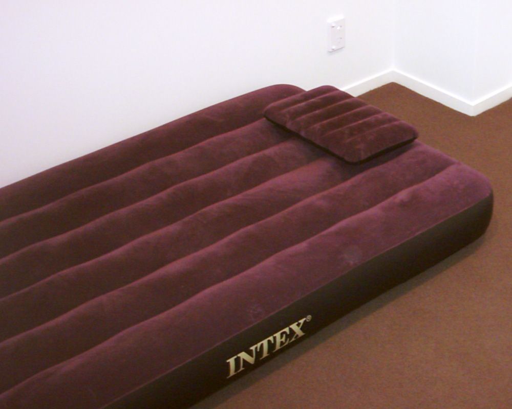 An air mattress. (Photo: Ingolfson / Wikimedia Commons)