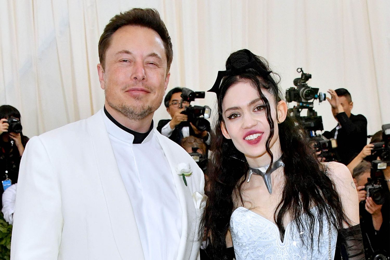 Elon Musk and Grimes attend the Heavenly Bodies: Fashion & The Catholic Imagination Costume Institute Gala. (Photo: Getty Images)