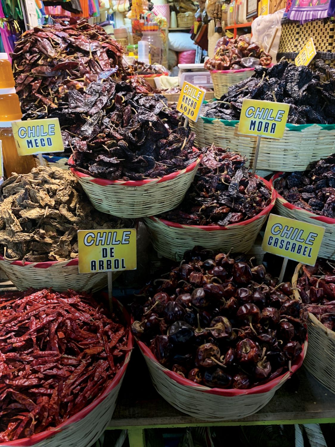 Different types of roasted chilli in the market (Photo: Angelo Comsti)