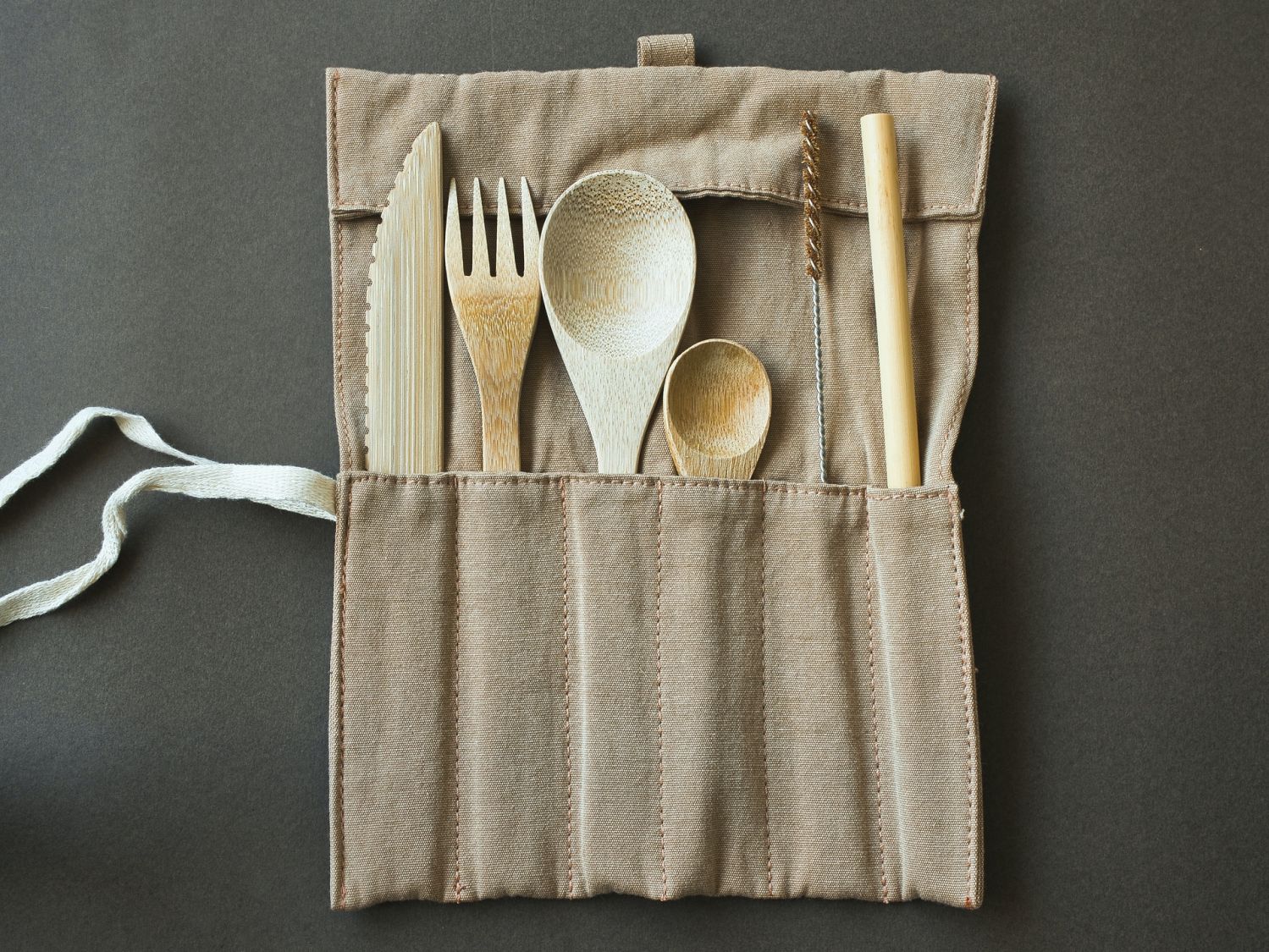 Cloth case to carry the disposable cutlery. Eco-friendly disposable tableware
