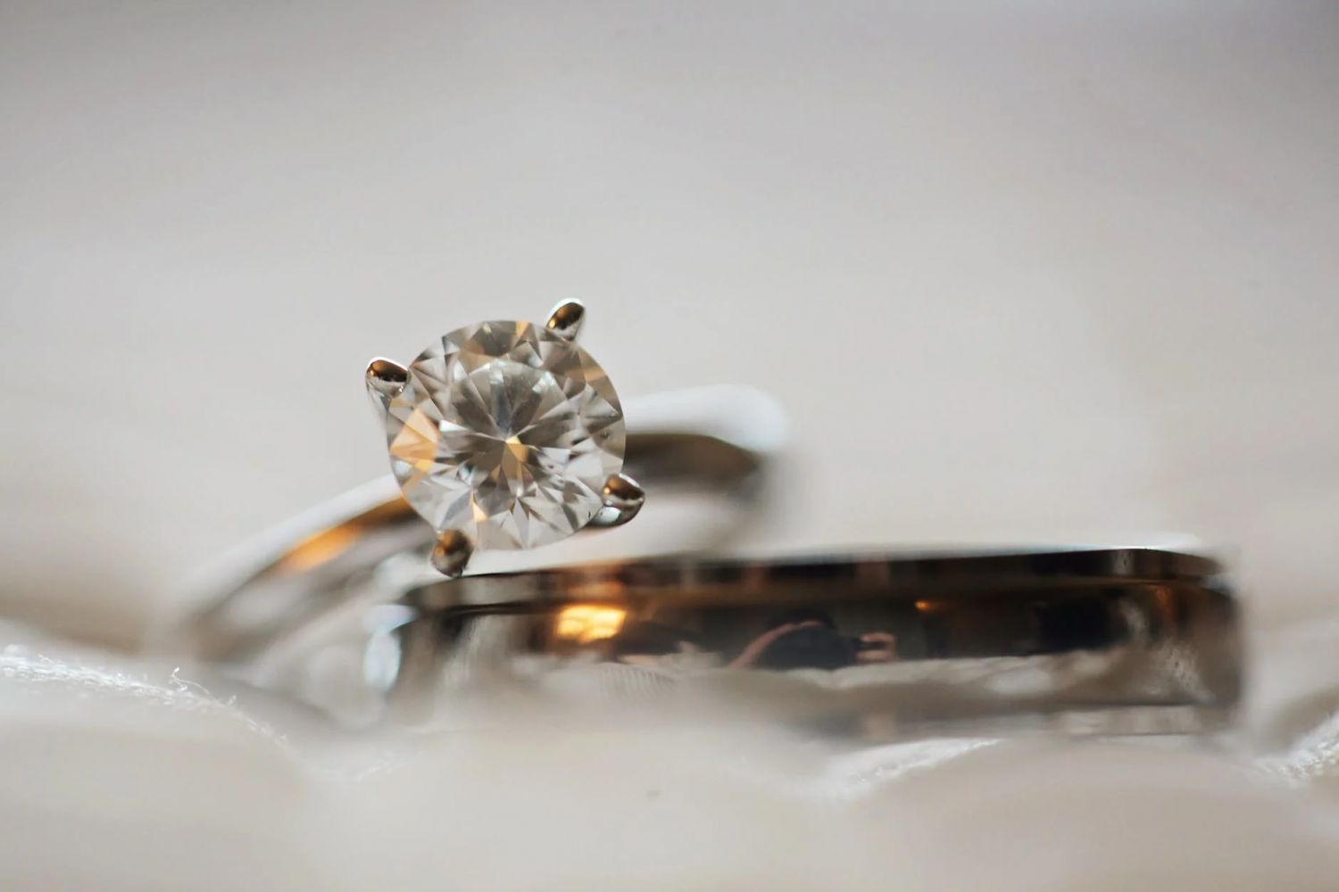 What are lab-grown diamonds? (Photo: Leah Kelly / Pexels Photo)