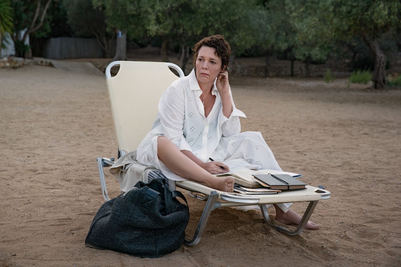 THE LOST DAUGHTER: OLIVIA COLMAN as LEDA. CR: YANNIS DRAKOULIDIS/NETFLIX Â© 2021