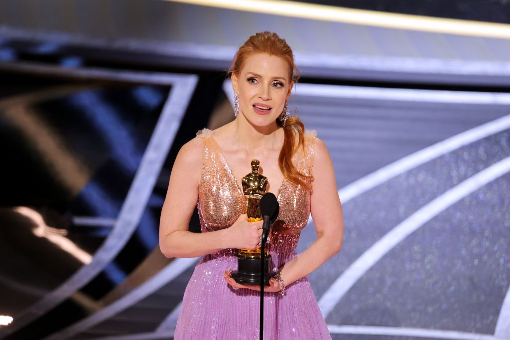 HOLLYWOOD, CALIFORNIA - MARCH 27: Jessica Chastain accepts the Actress in a Leading Role award for âThe Eyes of Tammy Fayeâ onstage during the 94th Annual Academy Awards at Dolby Theatre on March 27, 2022 in Hollywood, California. (Photo by Neilson Barnard/Getty Images)