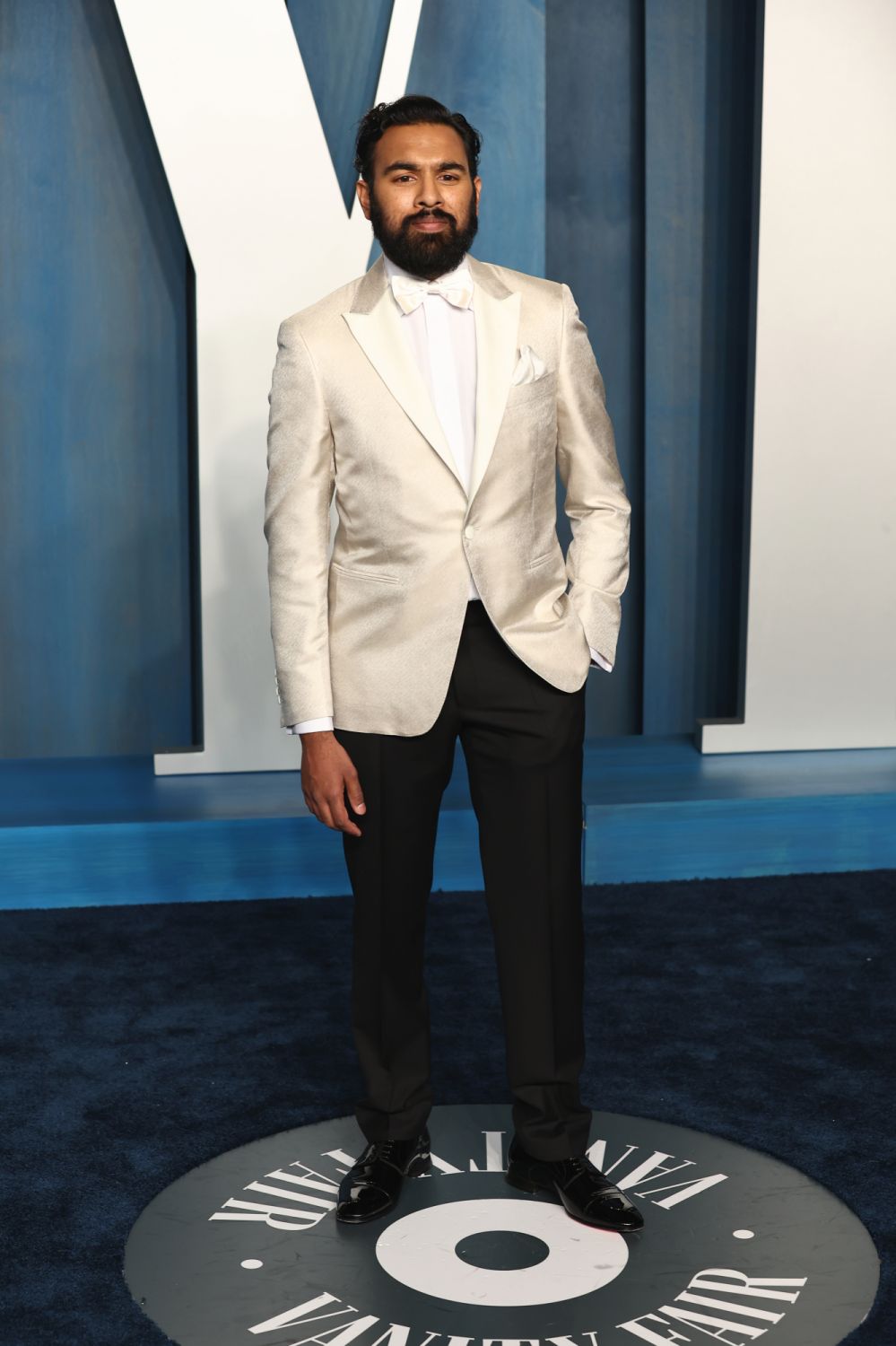 BEVERLY HILLS, CALIFORNIA - MARCH 27: Himesh Patel attends the 2022 Vanity Fair Oscar Party hosted by Radhika Jones at Wallis Annenberg Center for the Performing Arts on March 27, 2022 in Beverly Hills, California. (Photo by Arturo Holmes/FilmMagic)