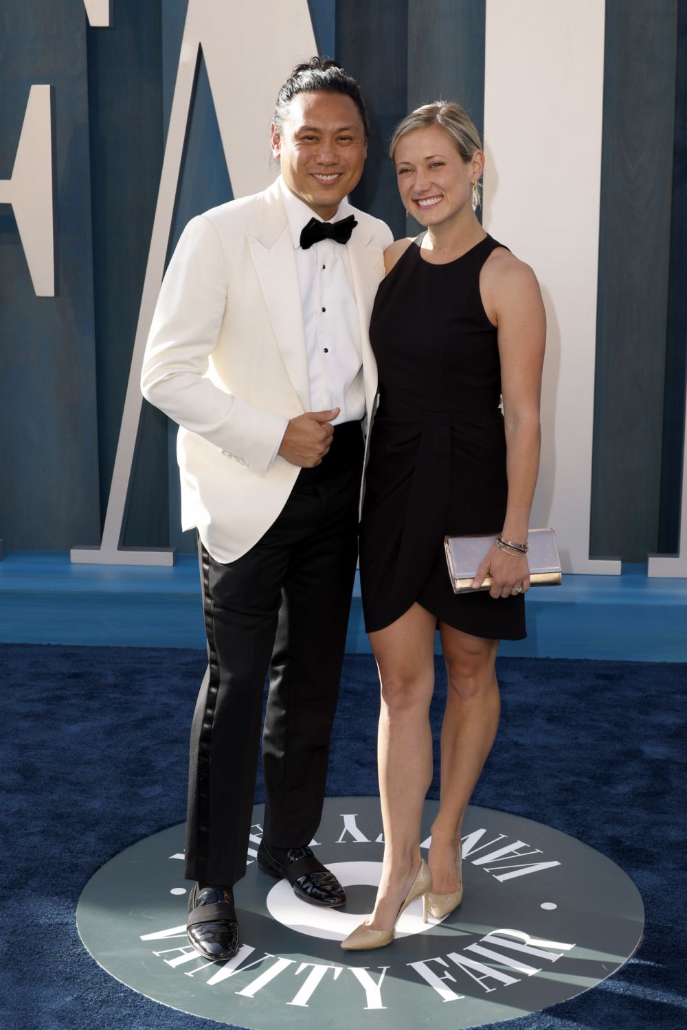BEVERLY HILLS, CALIFORNIA - MARCH 27: (L-R) Jon M. Chu and Kristin Hodge attend the 2022 Vanity Fair Oscar Party hosted by Radhika Jones at Wallis Annenberg Center for the Performing Arts on March 27, 2022 in Beverly Hills, California. (Photo by Frazer Harrison/Getty Images)