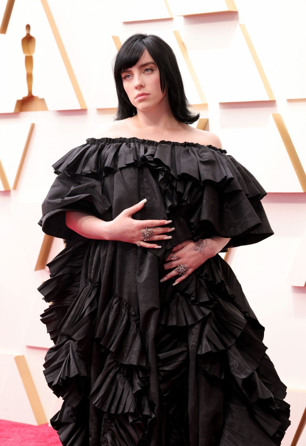 HOLLYWOOD, CALIFORNIA - MARCH 27: Billie Eilish attends the 94th Annual Academy Awards at Hollywood and Highland on March 27, 2022 in Hollywood, California. (Photo by Momodu Mansaray/Getty Images)