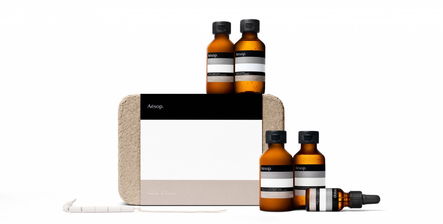 Aesop & Rick Owens 旅行組 ／NT$5,300 Rick Owens 芫荽籽身體潔膚露 100ml+堅毅辛香身體乳霜 100ml +經典洗髮露 100ml+經典潤髮乳 100ml +斯多葛淡香水15ml+陶瓷擴香珠+針織有機棉套包裝