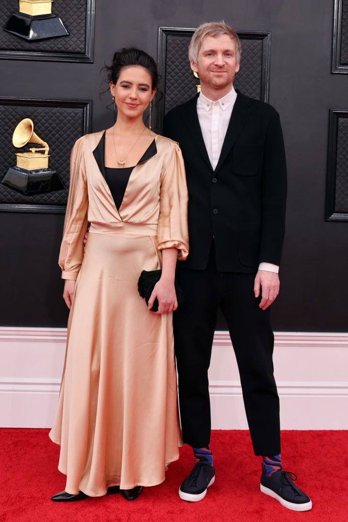 LAS VEGAS, NEVADA - APRIL 03: (L-R) Sandrayati Fay and Ãlafur Arnalds attend the 64th Annual GRAMMY Awards at MGM Grand Garden Arena on April 03, 2022 in Las Vegas, Nevada. (Photo by Amy Sussman/Getty Images)