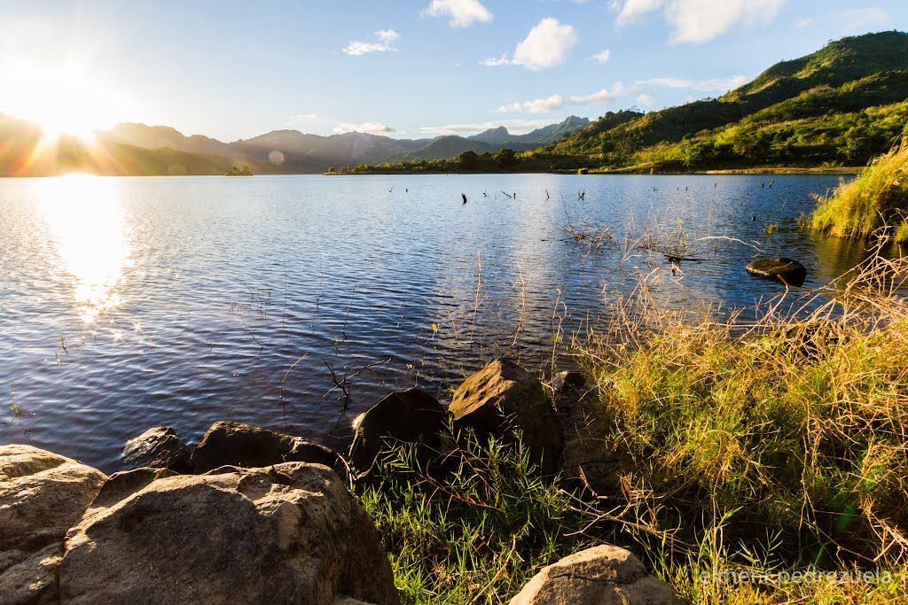 Mapanuepe Lake in Zambales (Photo: Mapio Net)