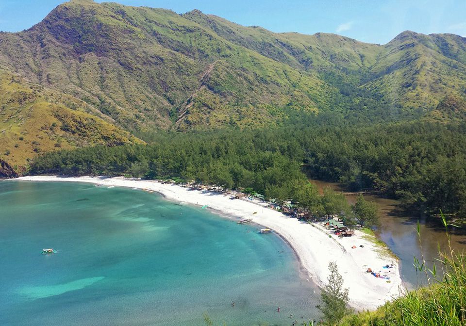 Anawangin Cove, Zambales (Photo:  Anawangin Cove /Unsplash)
