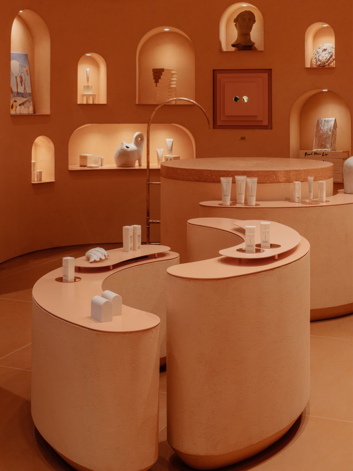 Soft curves throughout the store add a touch of elegance (Photo: Khoo Guo Jie)