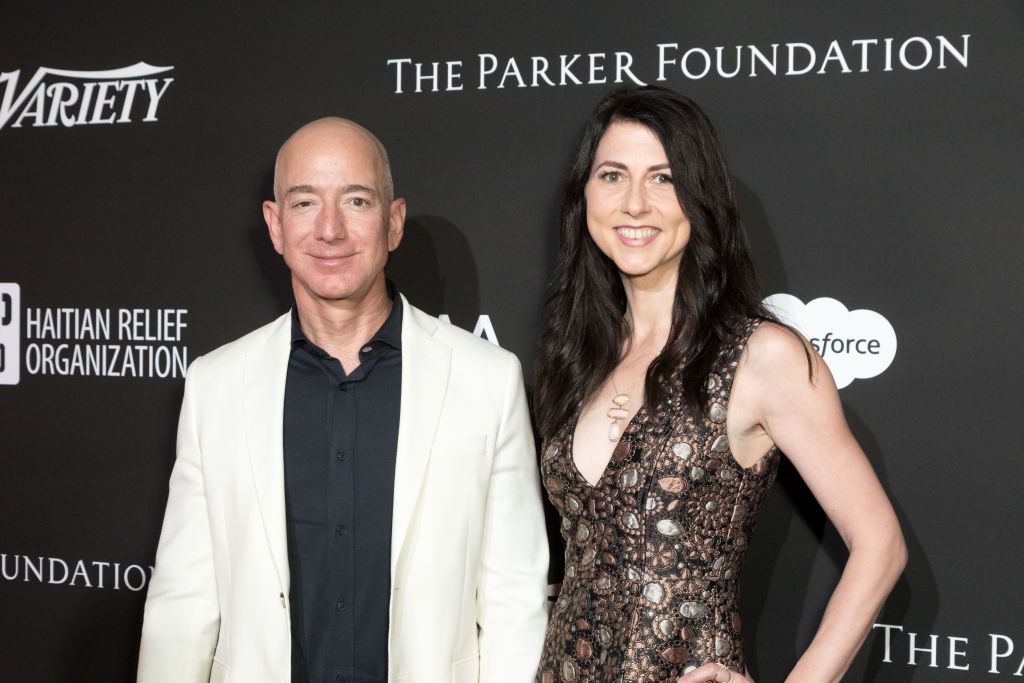 LOS ANGELES, CALIFORNIA - JANUARY 06: Chief Executive Officer of Amazon Jeff Bezos (L) and MacKenzie Bezos attend the SEAN PENN J/P HRO GALA: A Gala Dinner to Benefit J/P Haitian Relief Organization and a Coalition of Disaster Relief Organizations at Milk Studios on January 6, 2018 in Los Angeles, California. (Photo by Greg Doherty/Patrick McMullan via Getty Images)