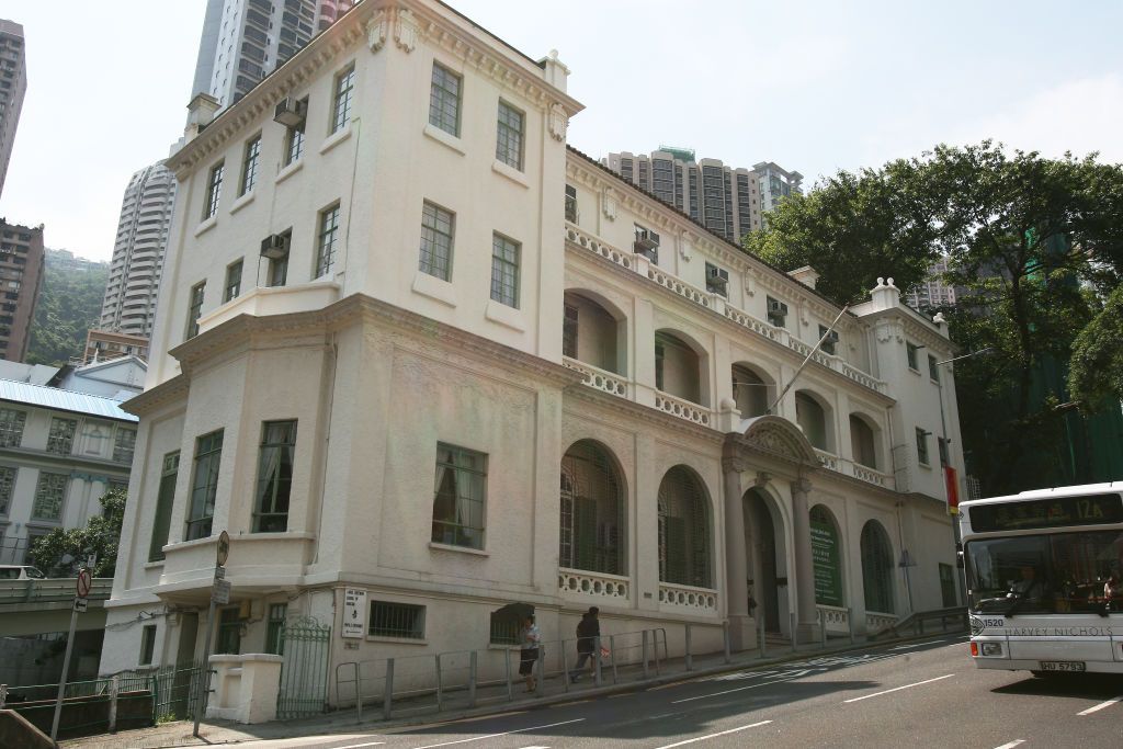 Pix of exterior of Helena May Club for the story on colonial clubs opening to more local chinese for membership, in Central. 04 October 2007 (Photo by Dustin Shum/South China Morning Post via Getty Images)
