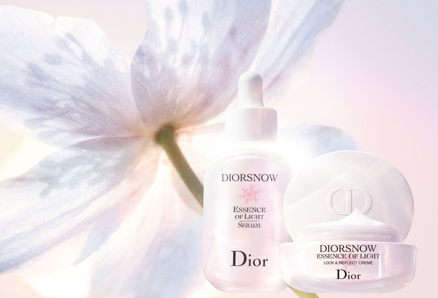 Dior 迪奧雪晶靈極亮光采輕凝霜,50ml/NT$3,700;雪晶靈極亮光采潔顏乳,100g/NT$2,000