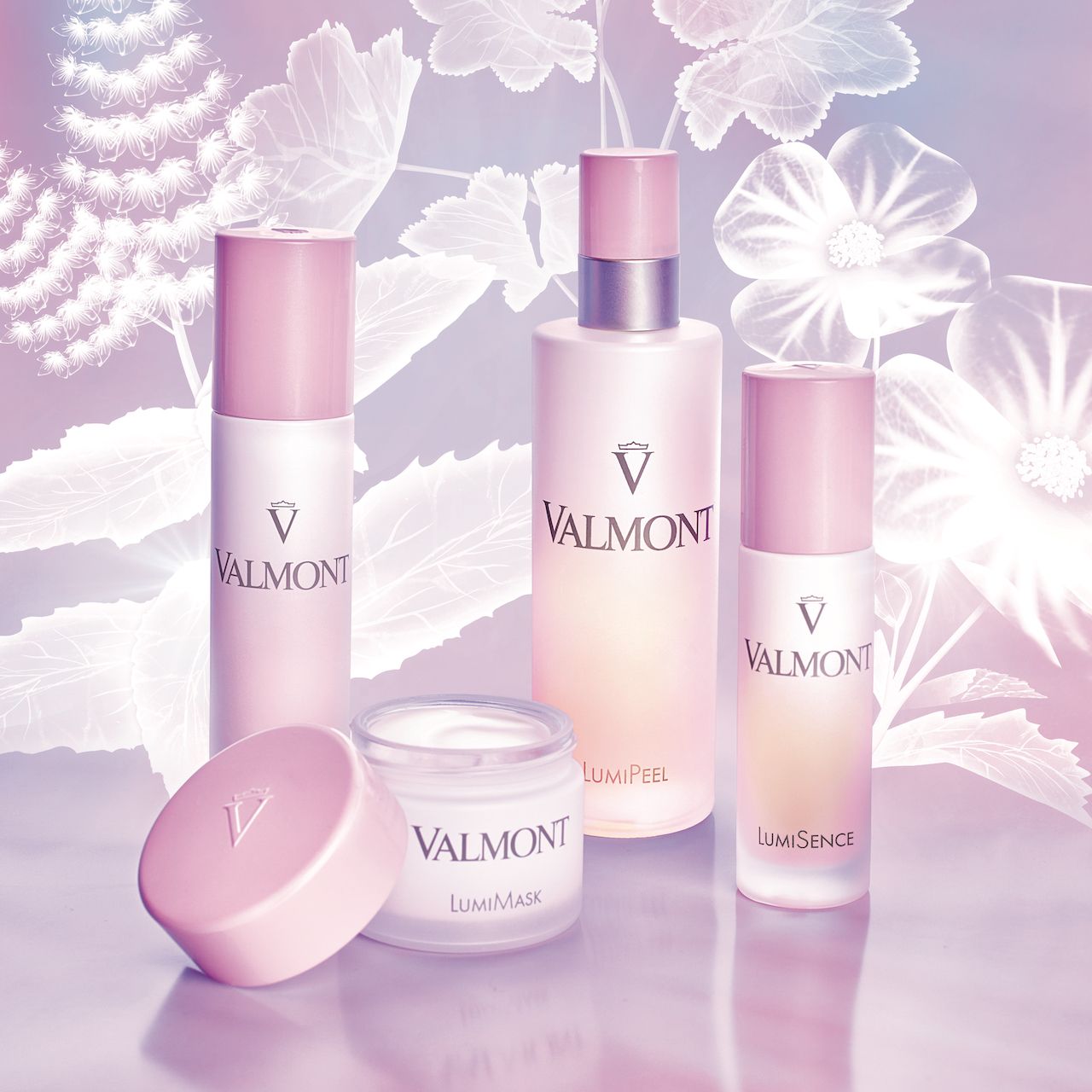Valmont法兒曼 煥白造光精露,150ml/NT$4,900;煥白造光面膜,50ml/NT$6,500;煥白造光精華,30ml/NT$7,800;煥白造光菁乳,50ml/NT$7,800