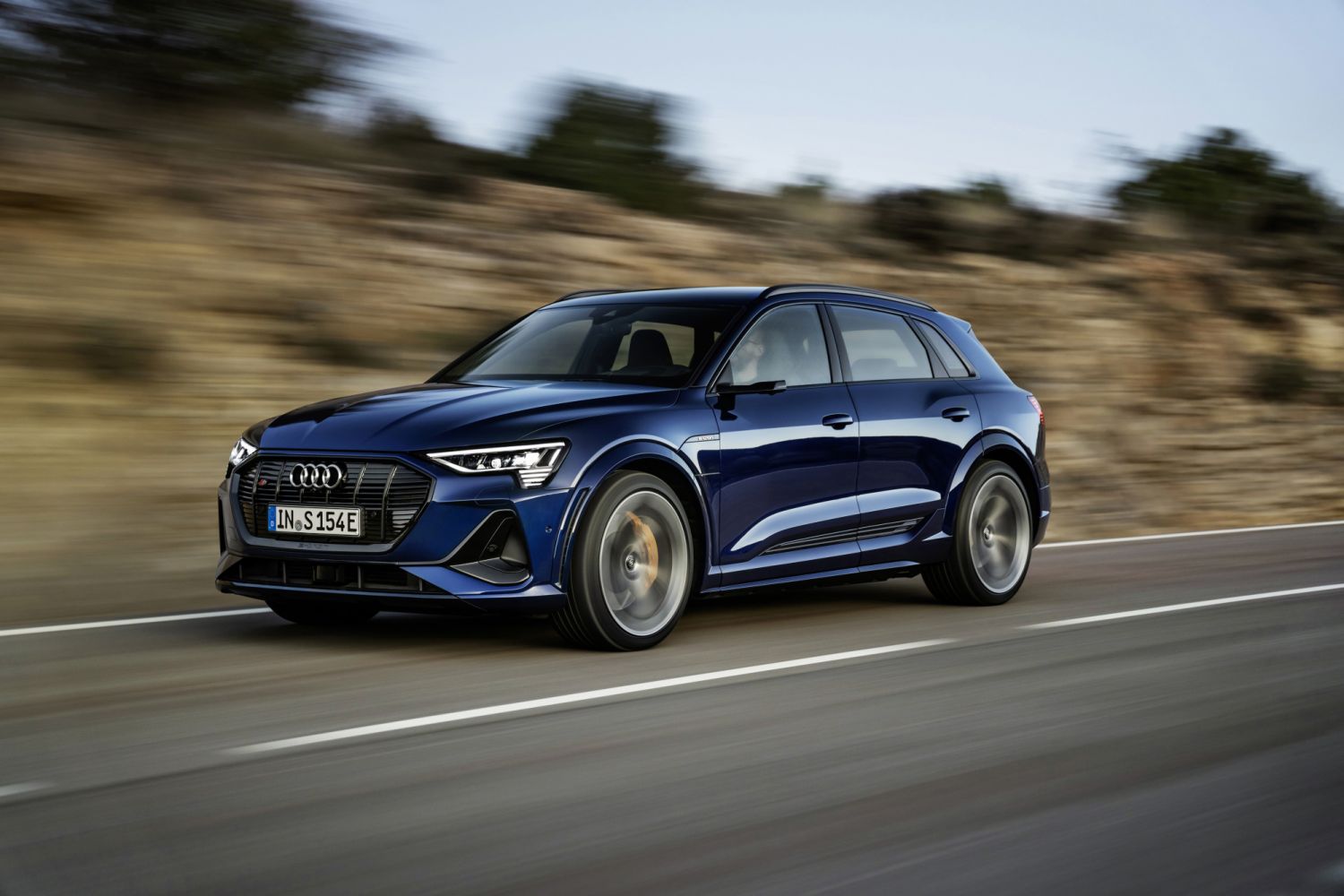 Audi e-tron S: digital matrix LED headlights