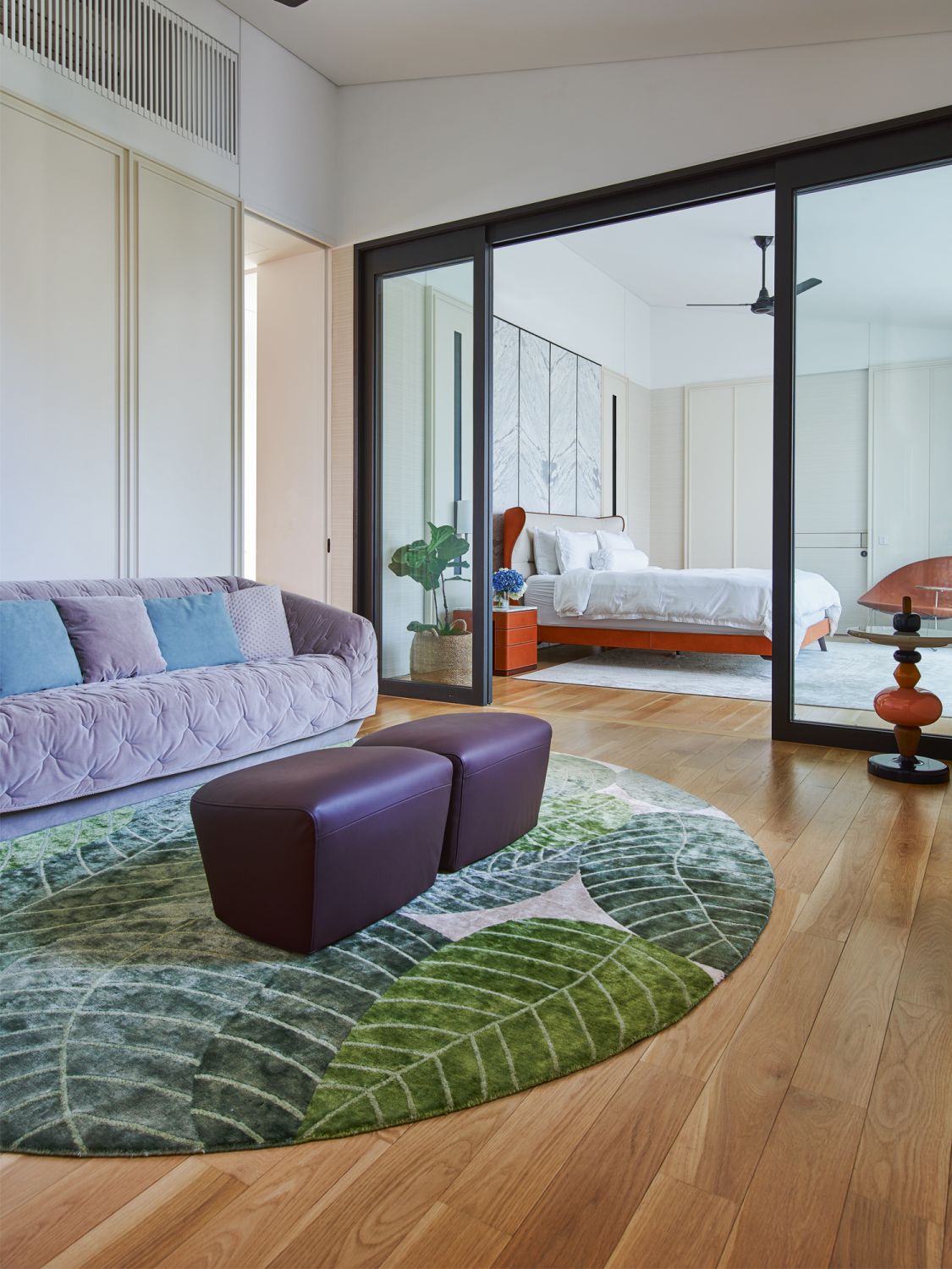 The &Tradition Shuffle table by Mia Hamborg livens up the master suite’s lounge area with its vibrant stackable form