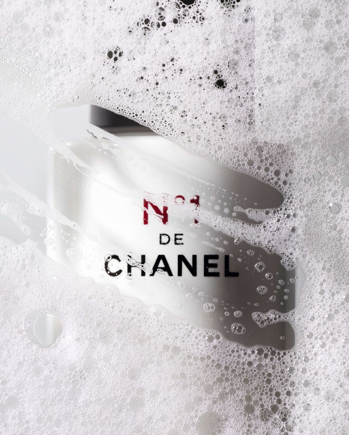 Chanel香奈兒1號紅色山茶花淨亮潔顏粉,25g/NT$1,850