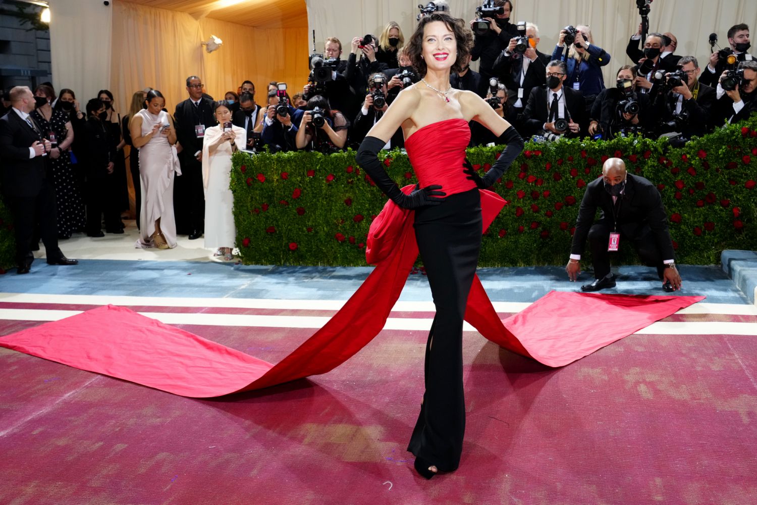 NEW YORK, NEW YORK - MAY 02: Shalom Harlow attends The 2022 Met Gala Celebrating "In America: An Anthology of Fashion" at The Metropolitan Museum of Art on May 02, 2022 in New York City. (Photo by Jeff Kravitz/FilmMagic)