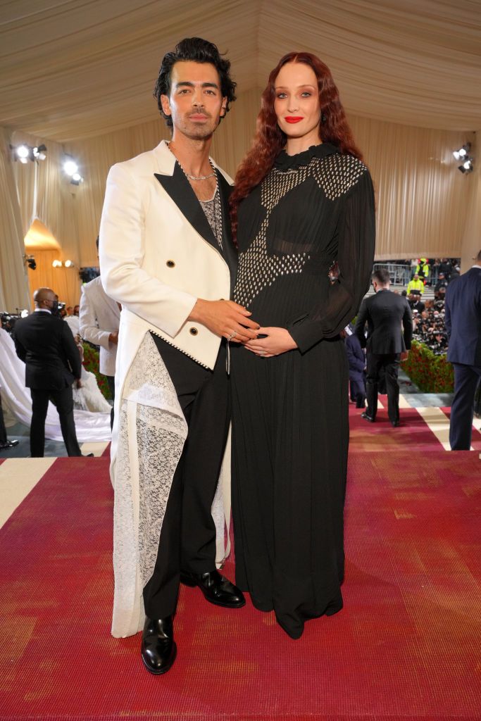 NEW YORK, NEW YORK - MAY 02: (Exclusive Coverage) Joe Jonas and Sophie Turner arrive at The 2022 Met Gala Celebrating "In America: An Anthology of Fashion" at The Metropolitan Museum of Art on May 02, 2022 in New York City. (Photo by Kevin Mazur/MG22/Getty Images for The Met Museum/Vogue )