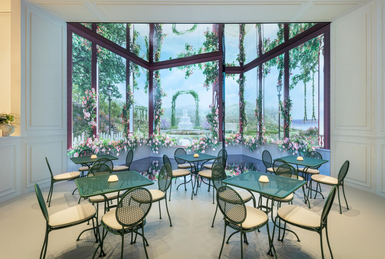 Dior