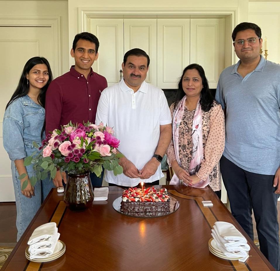 Twitter@Gautam Adani
